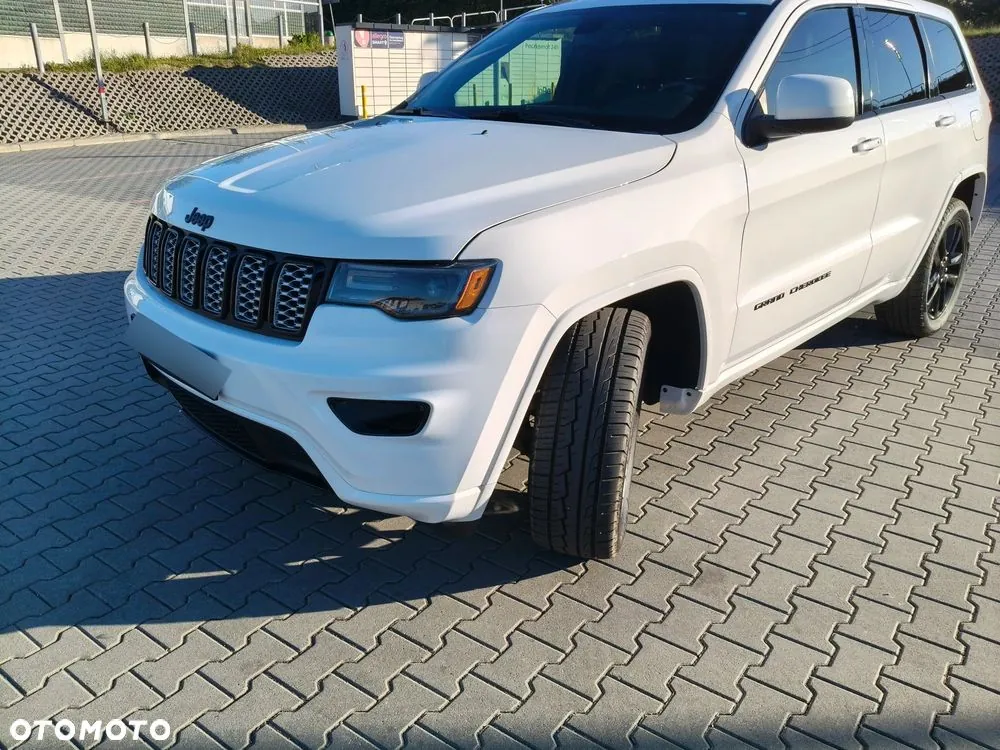 Jeep Grand Cherokee 2022 photo 2