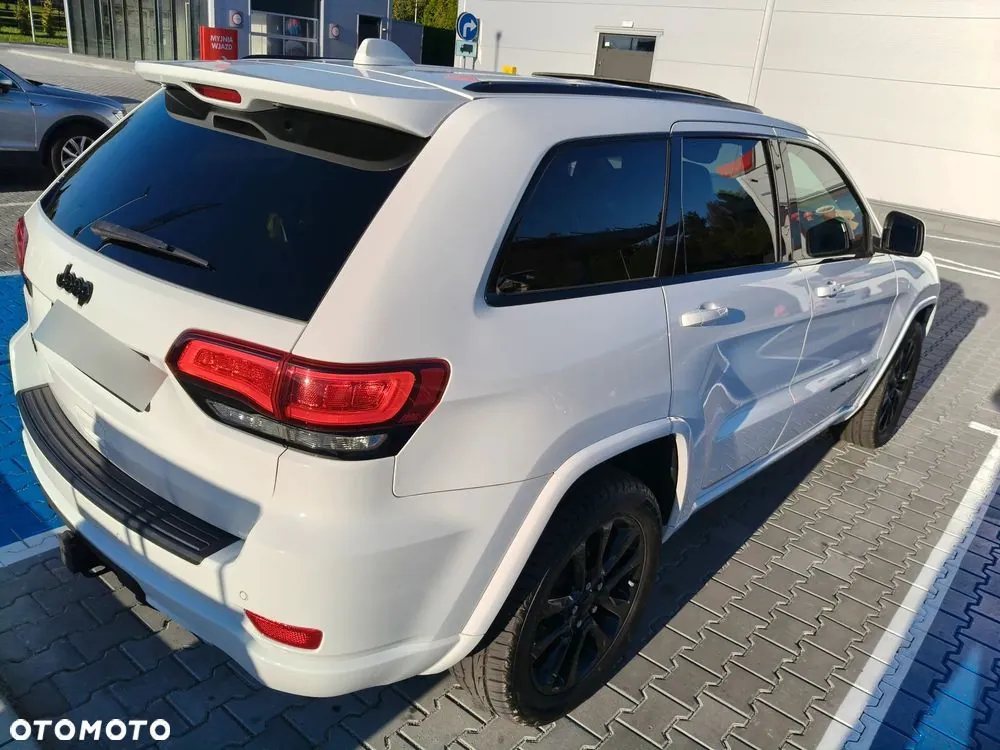 Jeep Grand Cherokee 2022 photo 4