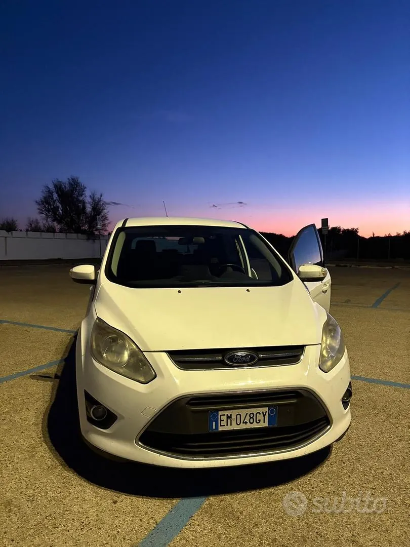 Ford C-Max 2012 photo 4