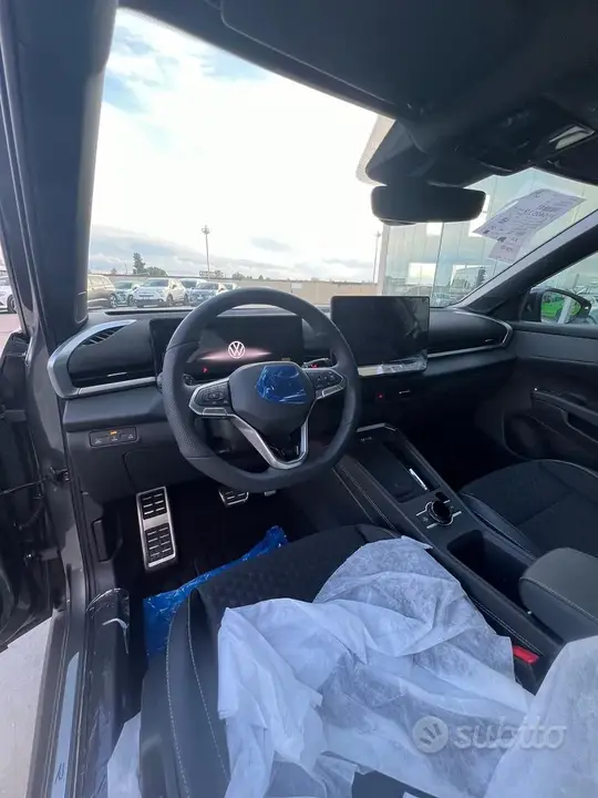 Volkswagen T-Roc 2026 photo 5