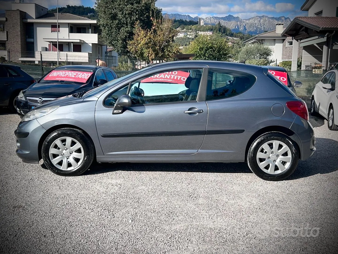 Peugeot 207 2009 photo 2