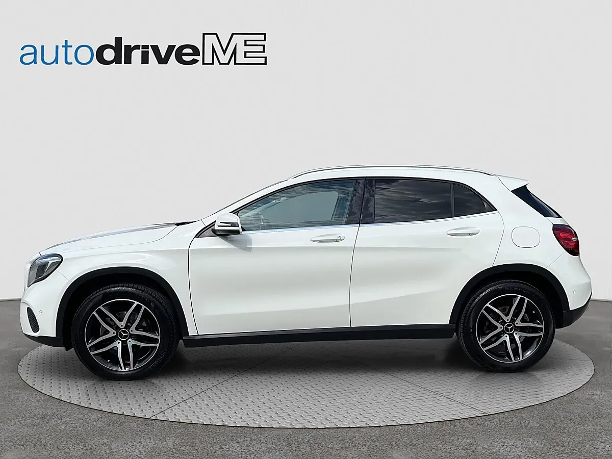 Mercedes-Benz Gla Class 2017 photo 3