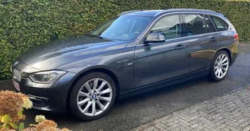 BMW 328I