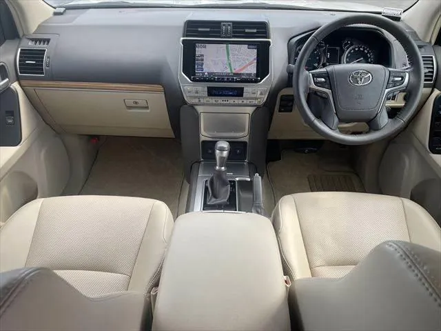 Toyota Land Cruiser Prado 2023 photo 3