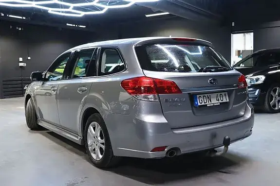 Subaru Legacy 2010 photo 4