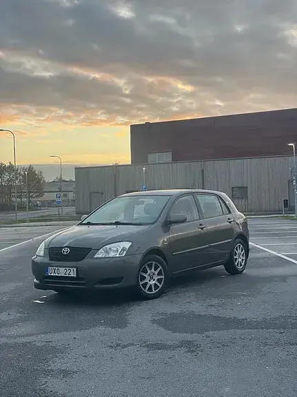 Toyota Corolla 2004 photo 2