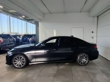 BMW Série 3 2019 photo 3