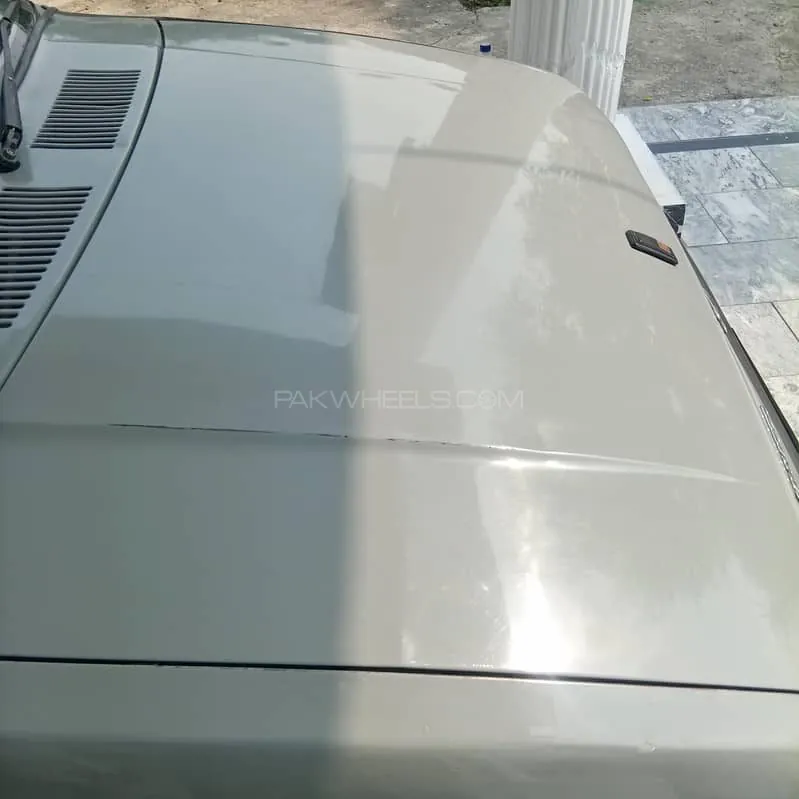 Suzuki Khyber