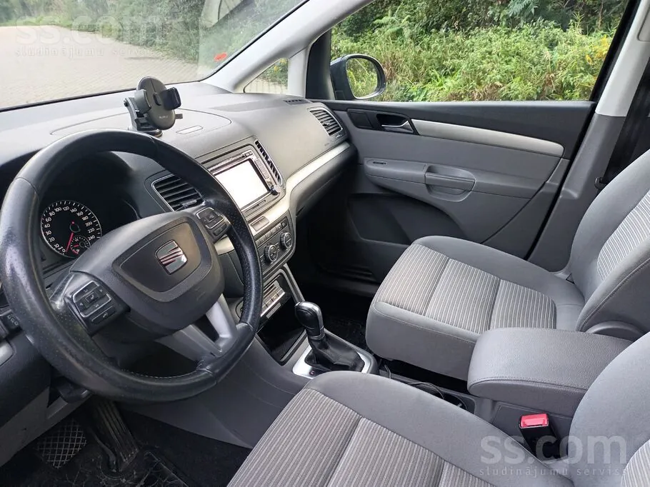 Seat Alhambra 2012 photo 3