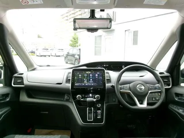 Nissan Serenade 2021 photo 3