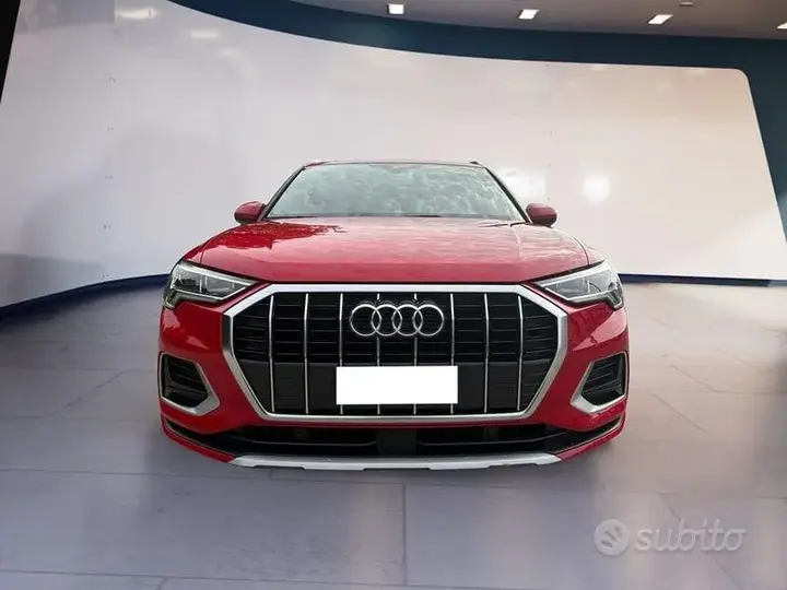 Audi Q3 2019 photo 2