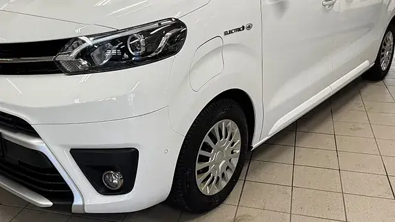 Toyota Proace 2022 photo 2