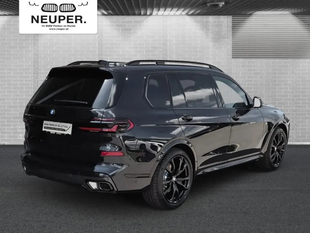 BMW X7 2026 photo 3