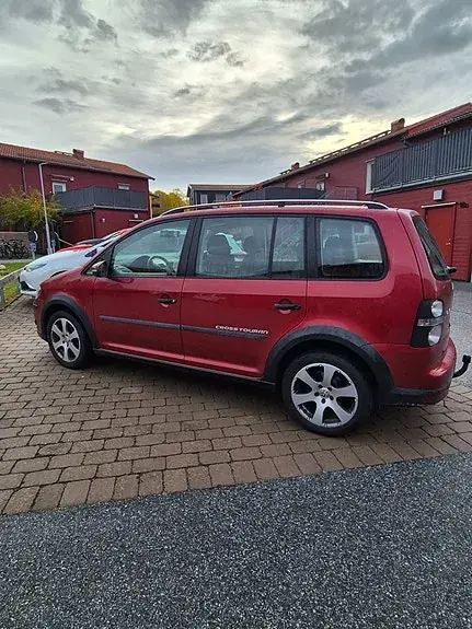 Volkswagen Touran Cross