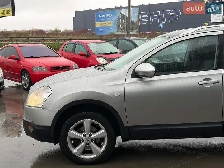 Nissan Qashqai+2 2009 photo 4