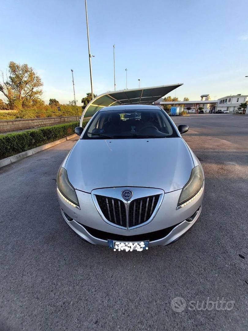 Lancia Delta 2008 photo 2