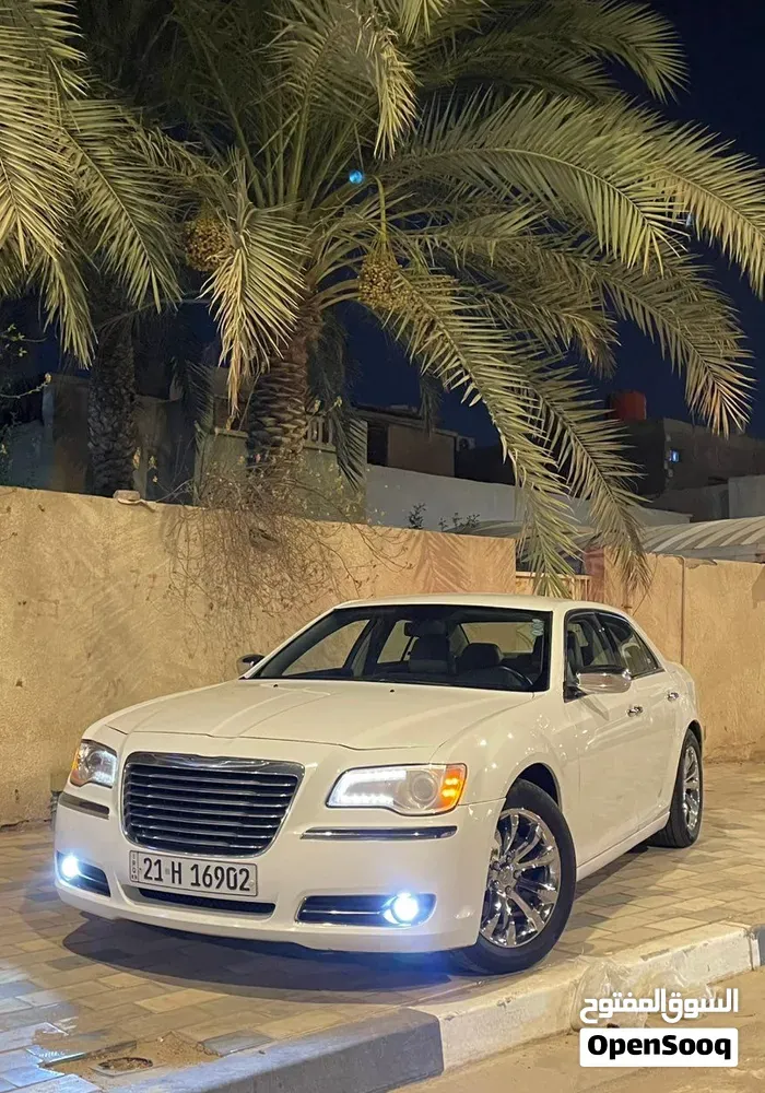 Chrysler 300 2012 photo 5