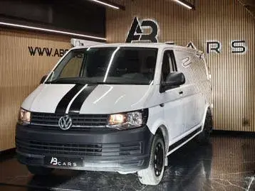 Volkswagen Transporter 2018 photo 2