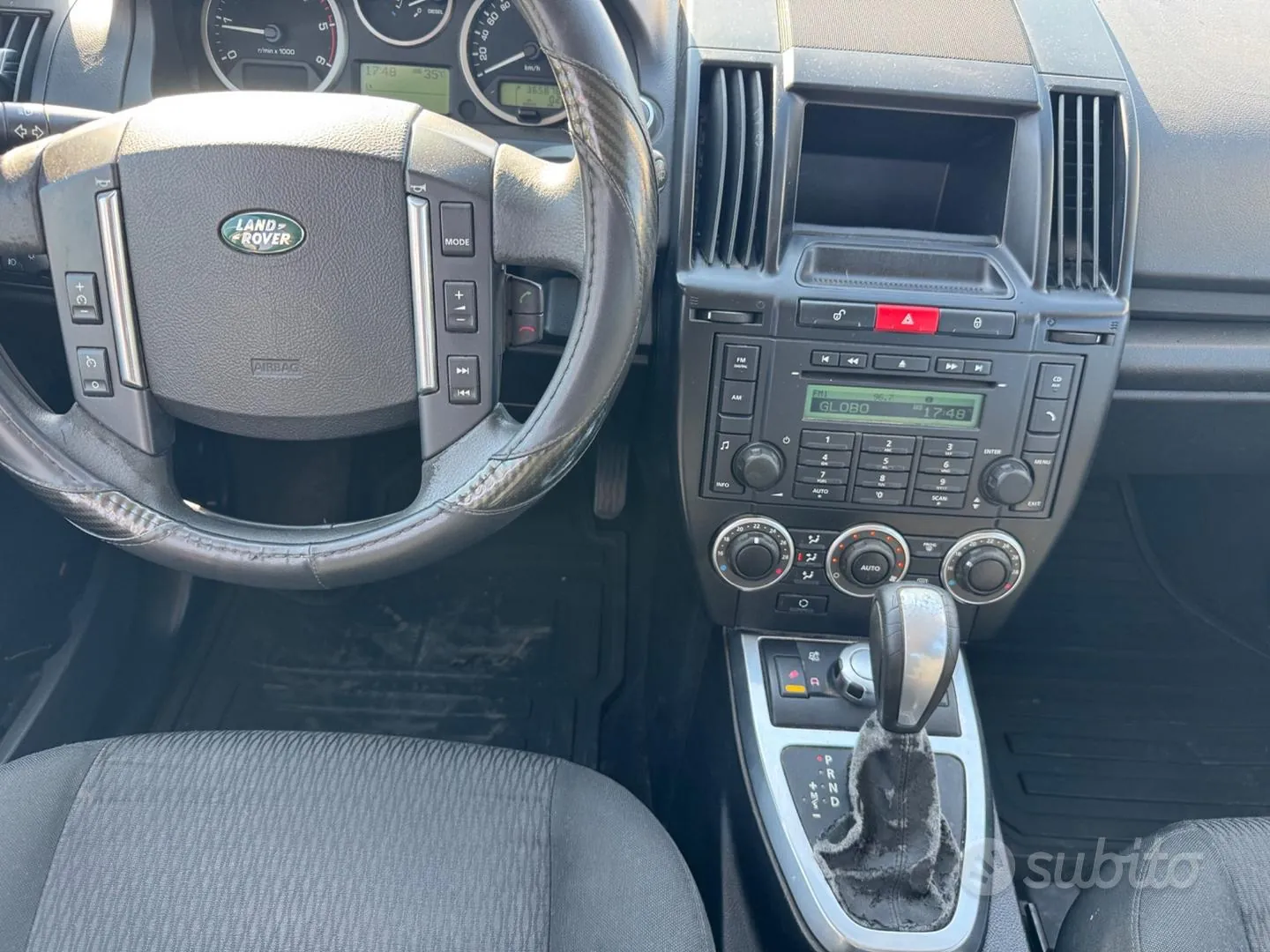 Land Rover Freelander 2011 photo 5