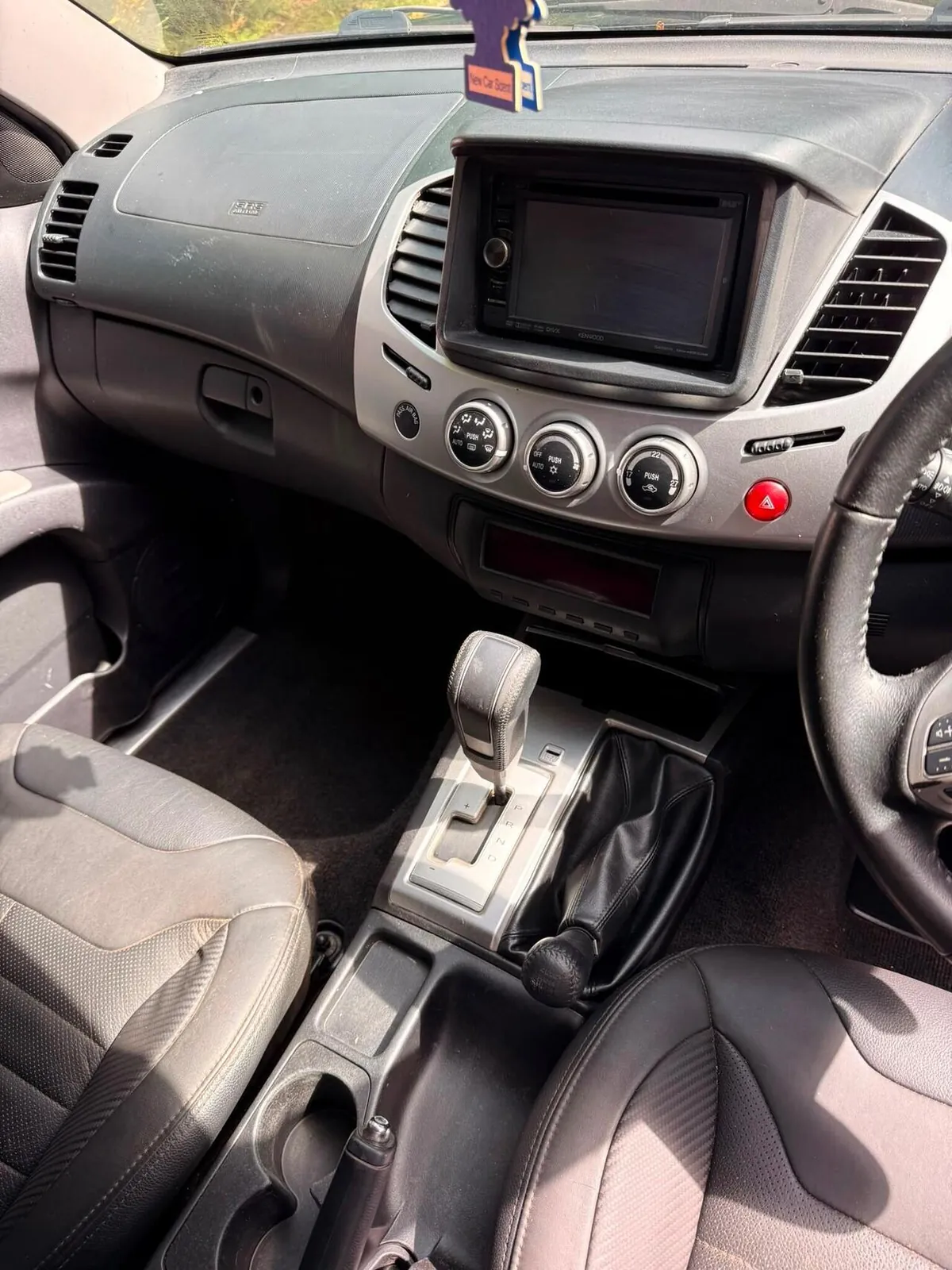 Mitsubishi L200 2014 photo 3