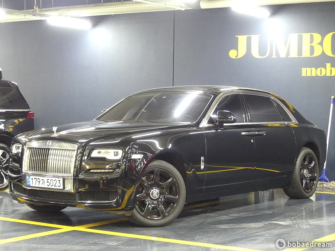 Rolls-Royce Ghost 2016 photo 2