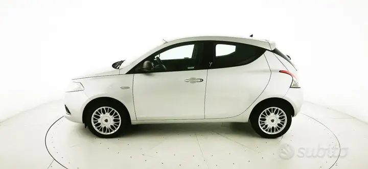 Lancia Ypsilon 2016 photo 4