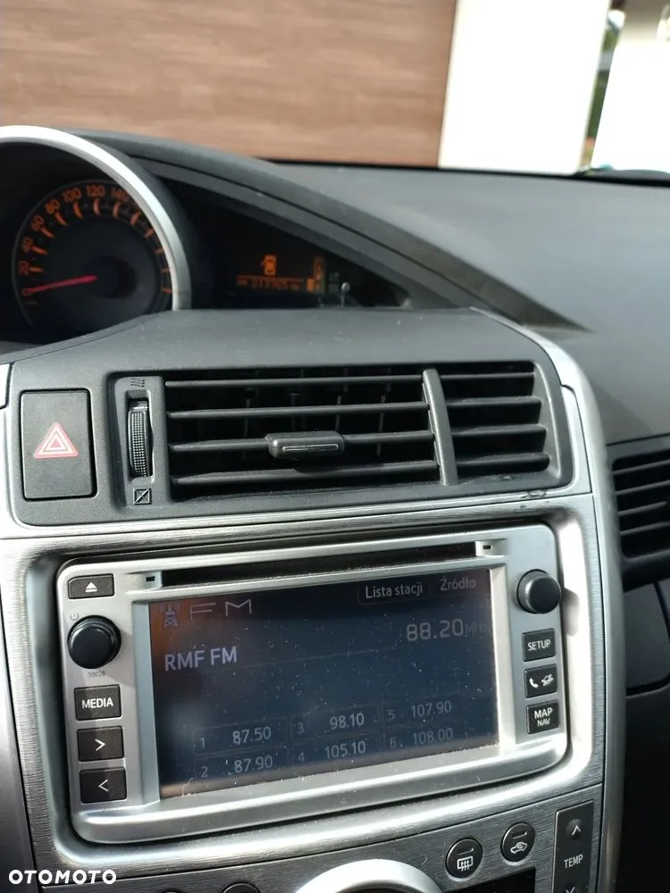 Toyota Verso 2012 photo 5