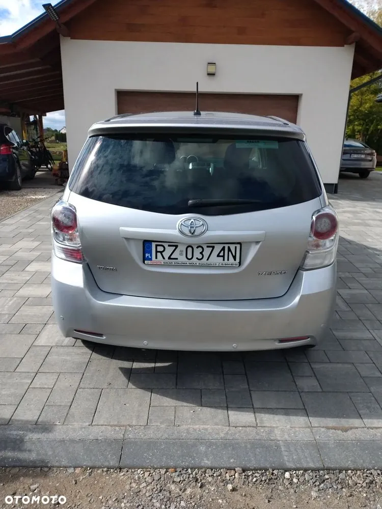 Toyota Verso 2012 photo 4