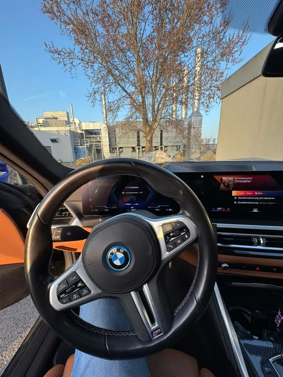 BMW I4 2022 photo 2