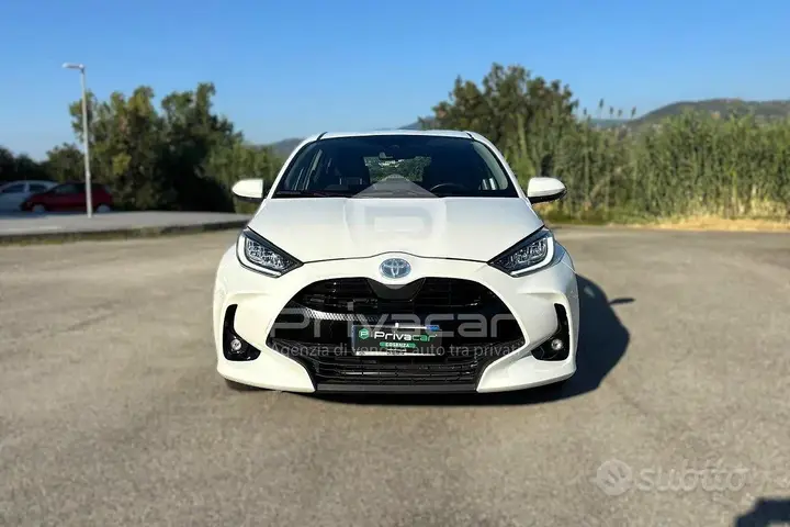 Toyota Yaris 2021 photo 2