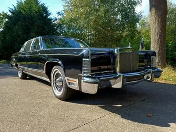 Lincoln Continental Town Car