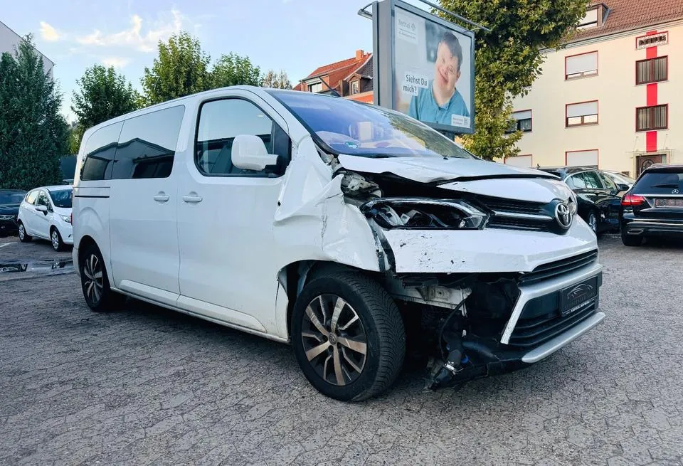 Toyota Proace Verso