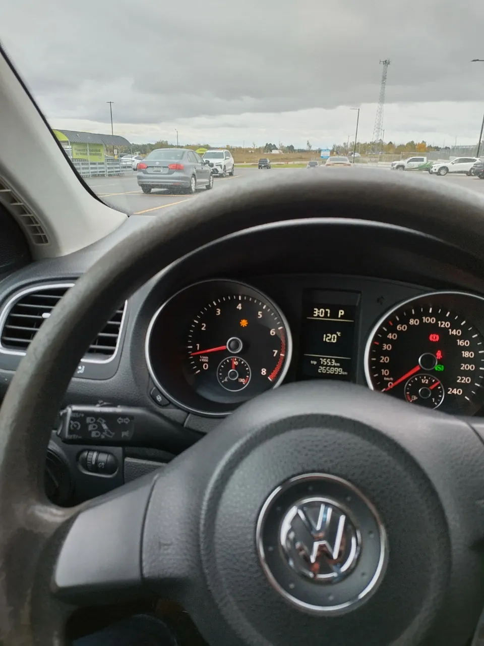 Volkswagen Golf 2011 photo 5