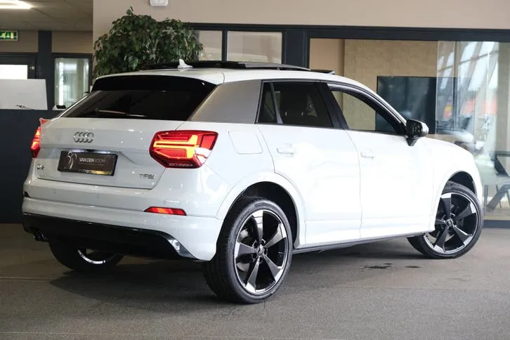 Audi Q2 2017 photo 2