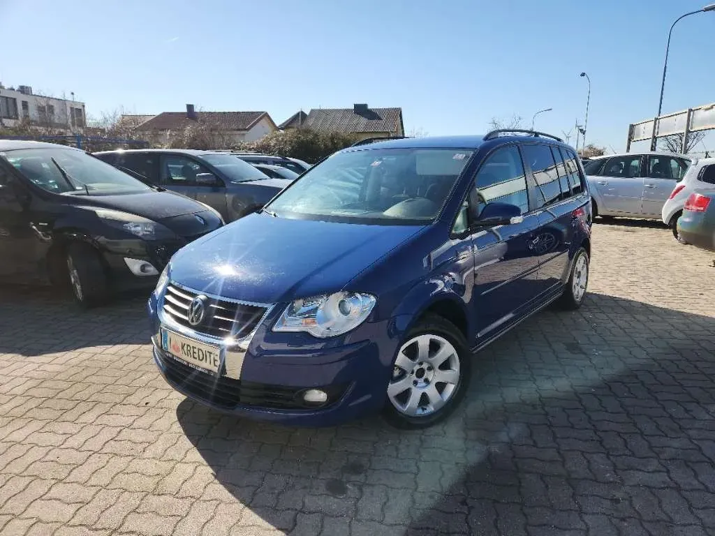 Volkswagen Touran 2009 photo 2