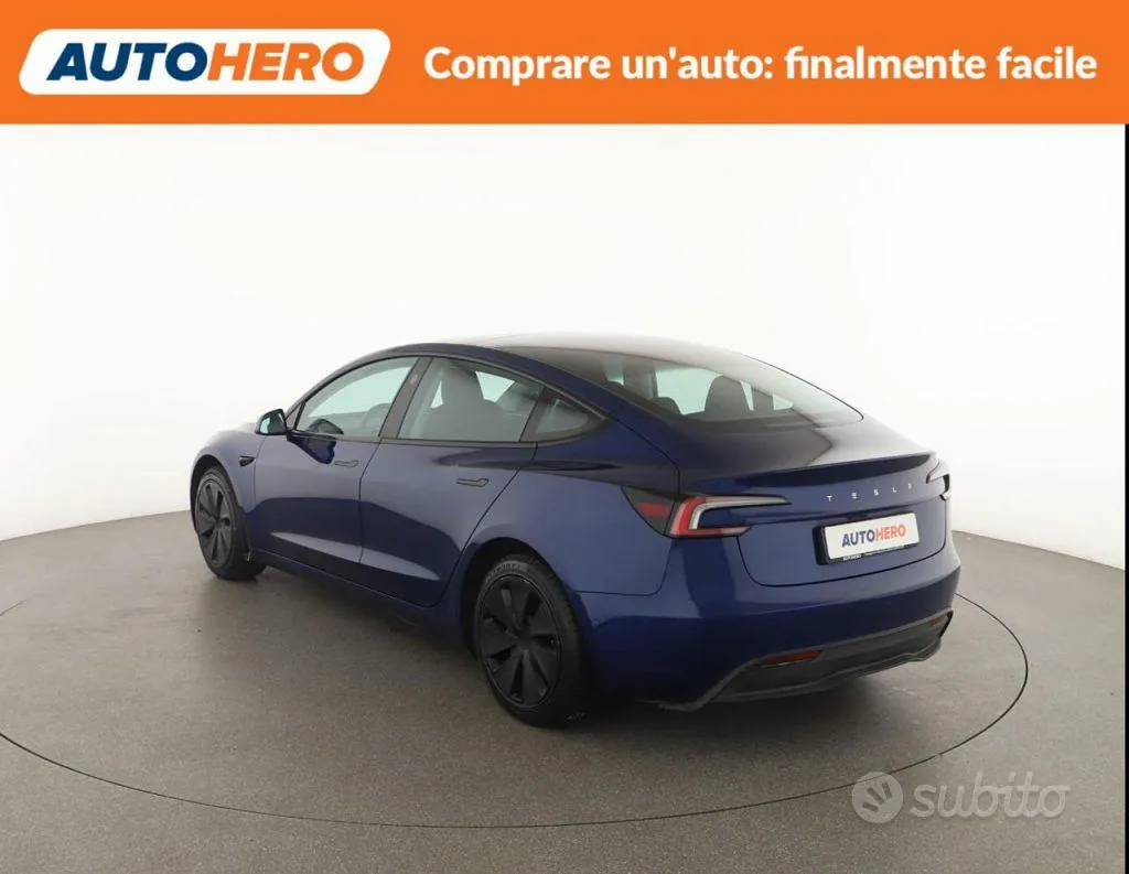 Tesla Model 3 2023 photo 4