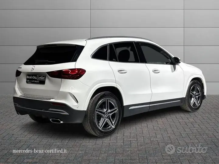 Mercedes-Benz Gla 2023 photo 2