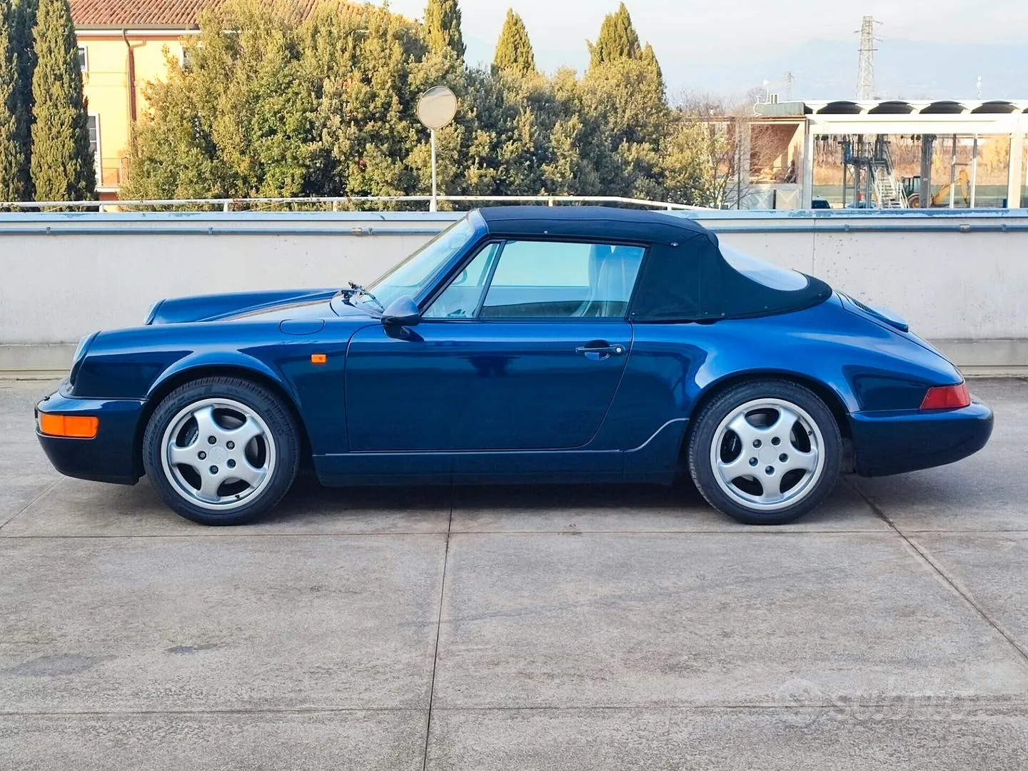 Porsche 911 Carrera 2 1991 photo 2