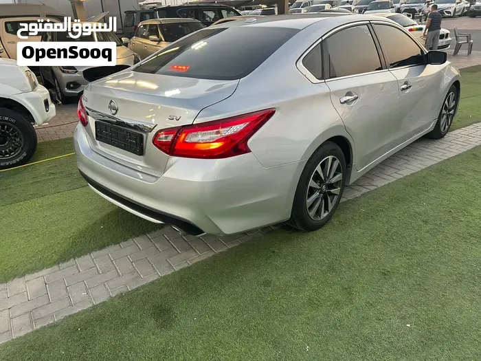 Nissan Altima 2017 photo 2