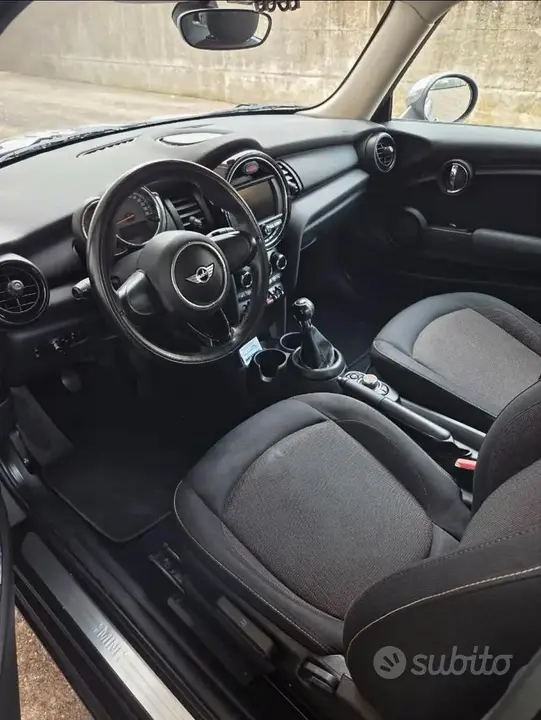 Mini One 2017 photo 2