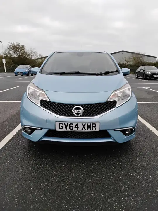 Nissan Note 2014 photo 2