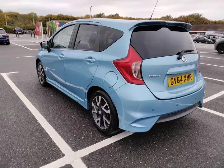 Nissan Note 2014 photo 4