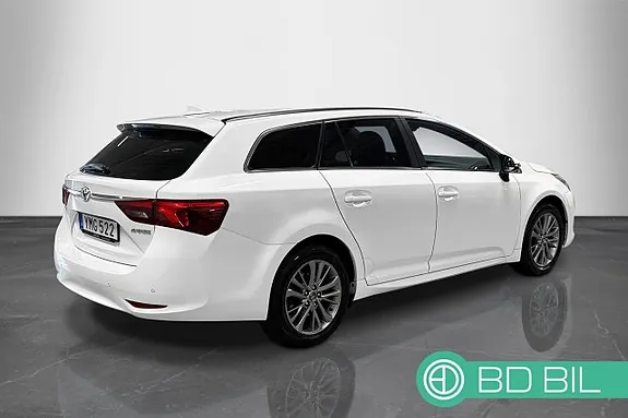 Toyota Avensis 2017 photo 4