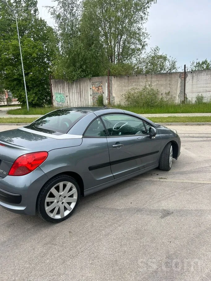 Peugeot 207 2008 photo 2