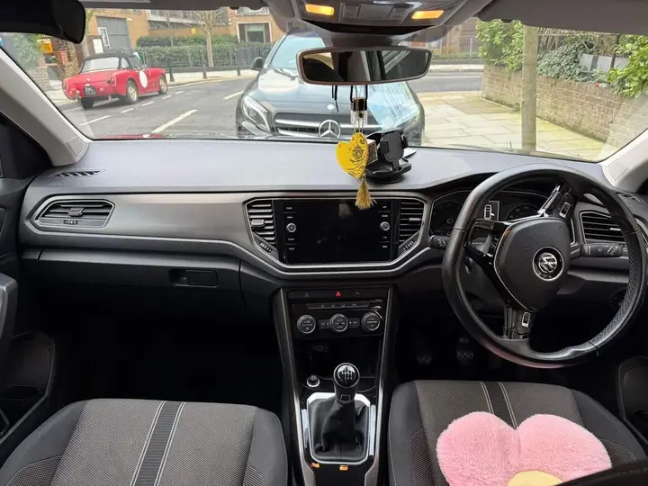 Volkswagen T-Roc 2018 photo 4