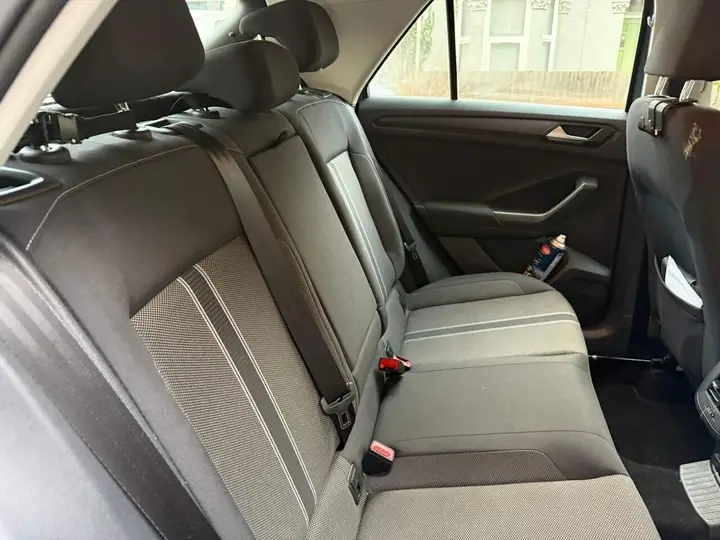 Volkswagen T-Roc 2018 photo 5