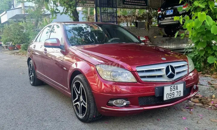 Mercedes-Benz C-Class