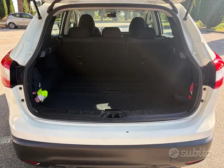 Nissan Qashqai 2016 photo 2