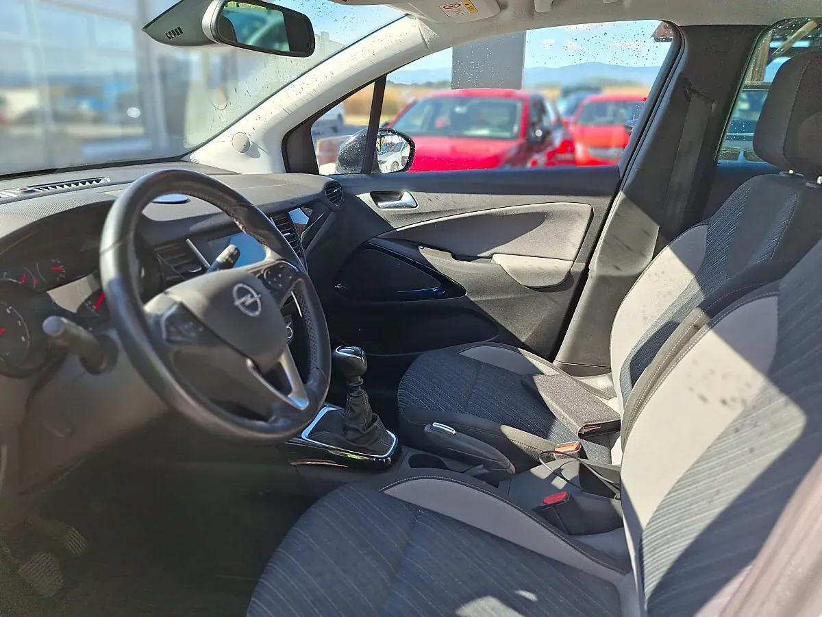 Opel Crossland X 2019 photo 2