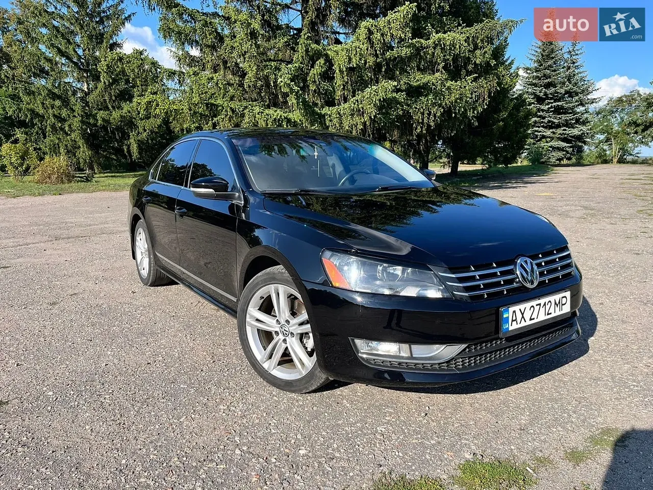 Volkswagen Passat 2014 photo 2